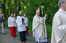 Festgottesdienst zum 1.000 Todestag des Heiligen Heimerads auf dem Hasunger Berg (Foto: Karl-Franz Thiede)